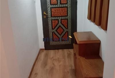 Apartament cu 3 camere în Micro 15