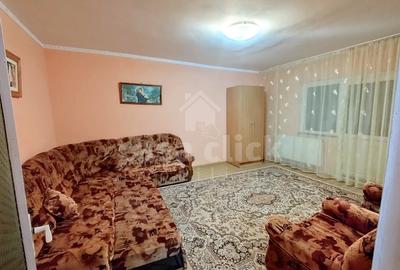 Apartament cu 2 camere decomandat în Micro 17