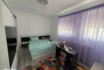 Apartament cu 3 camere decomandat în Rahova