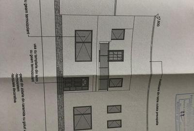 Casă cu 4 camere în Central