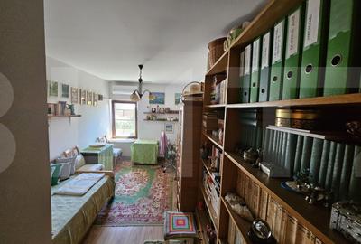 Apartament in vila, 47 mp, curte proprie de 37 mp - Cartier 23 August, Sector 3 - 5