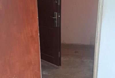 Garsonieră decomandată în Govândari - 2