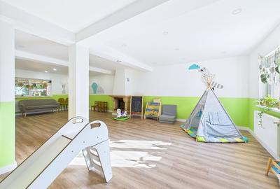 Domnesti Vanzare casa P+M, 7 camere, 4 dormitoare, 4 bai, garaj 3 autoturisme - 13