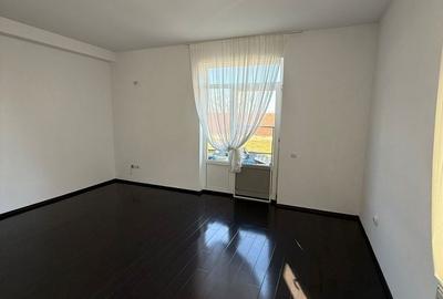 Casă cu 4 camere în Bâcu - 5