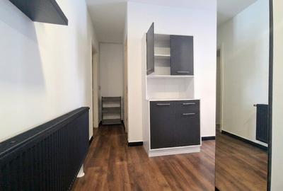 Spațiu comercial, de 83 mp, în Central - 9