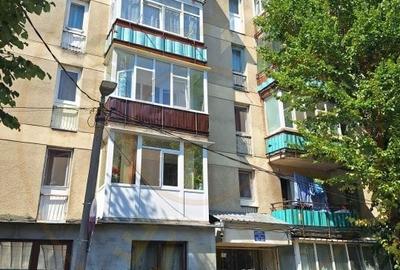 Apartament 3 camere Razboieni, etaj 3/4