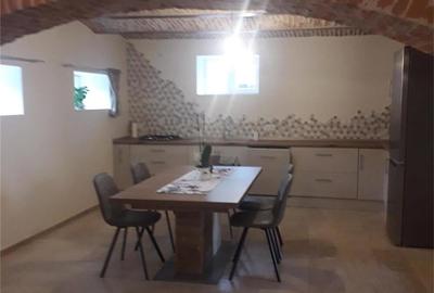 Casă cu Teren 920 Mp în Vale - 1