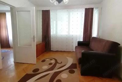 Apartament cu 2 camere semidecomandat în Micro 16