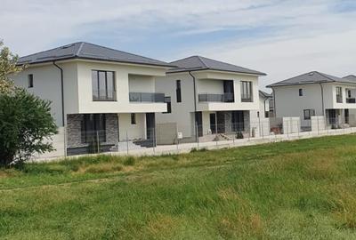 FARA COMISIOANE casa cu 4 camere 3 bai 2 placi tripane Veka incalzire pardoseala - 1