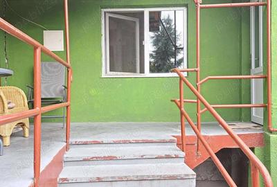Casa cu 5 camere de vanzare , 14 MAI , 128.000 euro neg. - 1