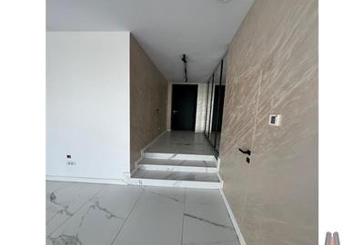Vila P+1 / smart - Matei Millo / COMISION 0 - 8