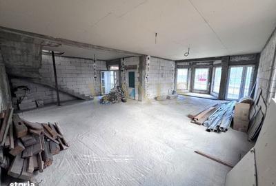 Casă cu 4 camere cu Teren 600 Mp în Central