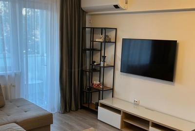 Apartament cu 2 camere semidecomandat, mobilat în Cișmigiu
