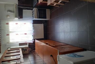 Vand in ora?ul Bumbe?ti Jiu apartament cu 3 camere, decomandat, etaj 2. - 6