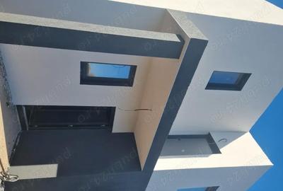 Casă cu 4 camere în Est