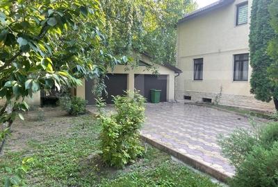 Casa 400 mp, teren 1164 mp, 3 niveluri, zona P-ta Chirila - 18