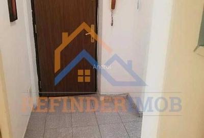 Garsoniera de vanzare, zona Decebal - 3