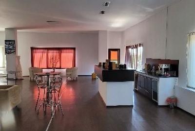 Spațiu comercial, de 2,987 mp, în Hipodrom - 2
