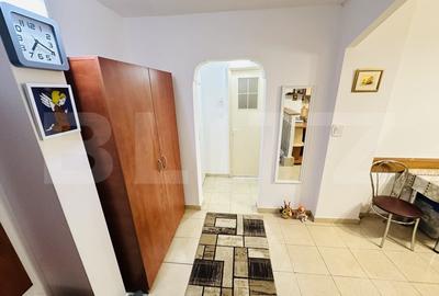 Apartament cu 2 camere, decomandat, etaj 2/4, Valea Rosie - Sarari - 12