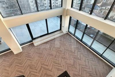 Comision 0%: Penthouse Exceptional 4 camere 253,20 mp zona Decebal