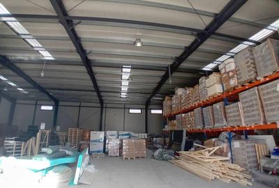 Spațiu comercial, de 760 mp, în Central - 9