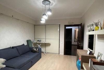 3 camere in zona Giulesti - 1