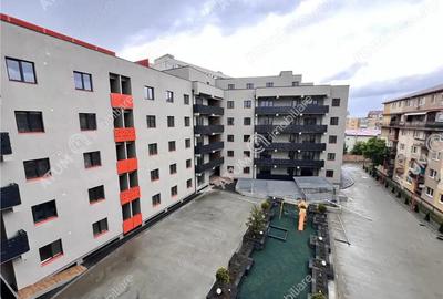 Apartament cu 3 camere decomandate si 2 balcoane in Sibiu