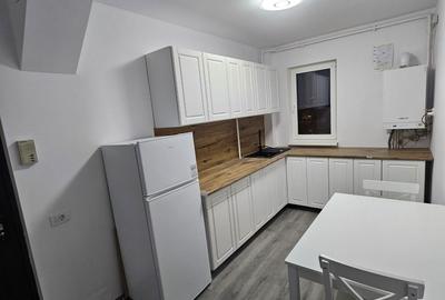 Apartament cu 2 camere semidecomandat în Purcăreni - 1
