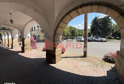 Spațiu comercial, de 37 mp, în Central