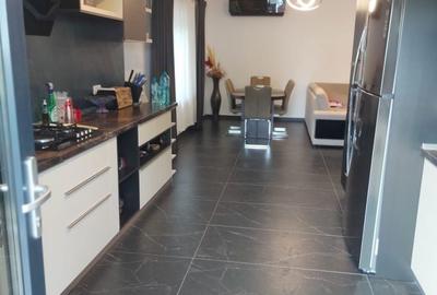 Casă cu 4 camere în Valu lui Traian - 2