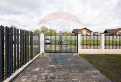 Casă cu 4 camere cu Teren 501 Mp în Sânpetru - 17