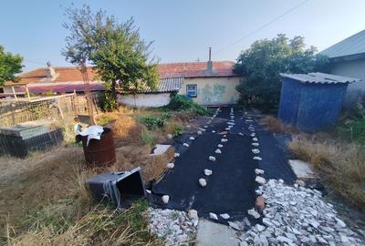 Casă veche din chirpici - 19