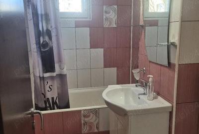 Garsonieră decomandată în Colentina