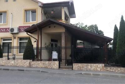 Spațiu comercial, de 200 mp, în Central - 4