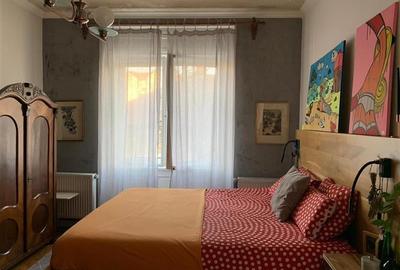 Apartament cu 3 camere semidecomandat, mobilat în Semicentral
