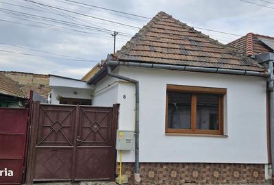 Casă cu 3 camere cu Teren 130 Mp în Central - 15