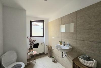 Apartament cu 8 camere decomandat în Aviatorilor - 21
