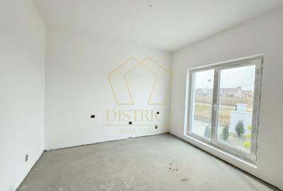 Duplex cu 4 camere cu Canalizare în Moșnița Nouă - 7