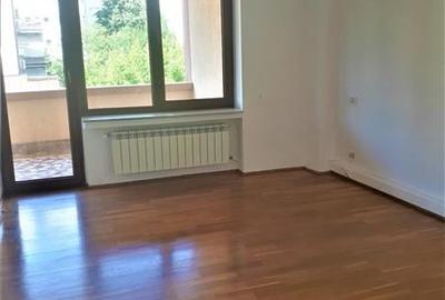 LANGA PTA DOROBANTI, VILA 1998, 650 MP,  GARAJ DUBLU! - 13