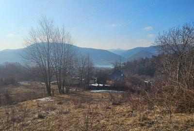 Teren de 1365 mp, în Sărata - 3