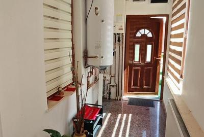 Vila 10 camere,pretabil compartimentare in 2 unitati separate,ASTRA. - 15