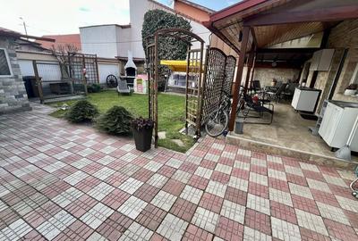 Casă cu 4 camere în Central - 2