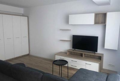 Garsonieră decomandată în Gorjului