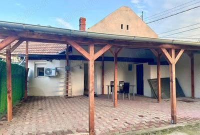 Casa la cheie + curte generoasa cu un singur vecin. Alfa - 5