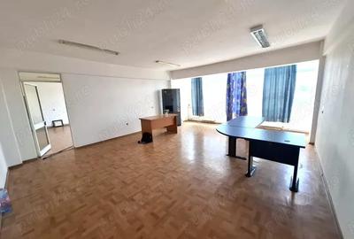 De inchiriat: 2 birouri spa?ioase 82 mp utili (zona str. Republicii)
