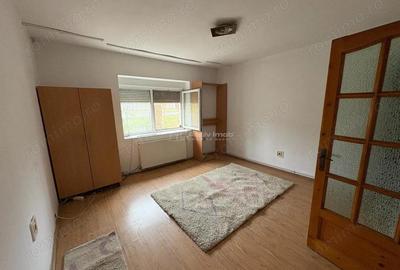 Bocsa Romana, Casa 8 Incaperi, Strada Principala. - 15