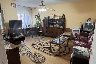 Apartament cu 2 camere decomandat în 1 Decembrie - 5