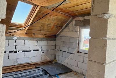 Casă individuală cu 5 camere cu Teren 300 Mp în Ocna Șugatag - 19