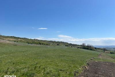 Teren de 1000 mp, în Iris