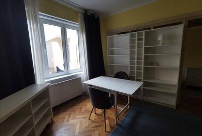 Studio  Centrul Istoric mobilat si utilat - 3